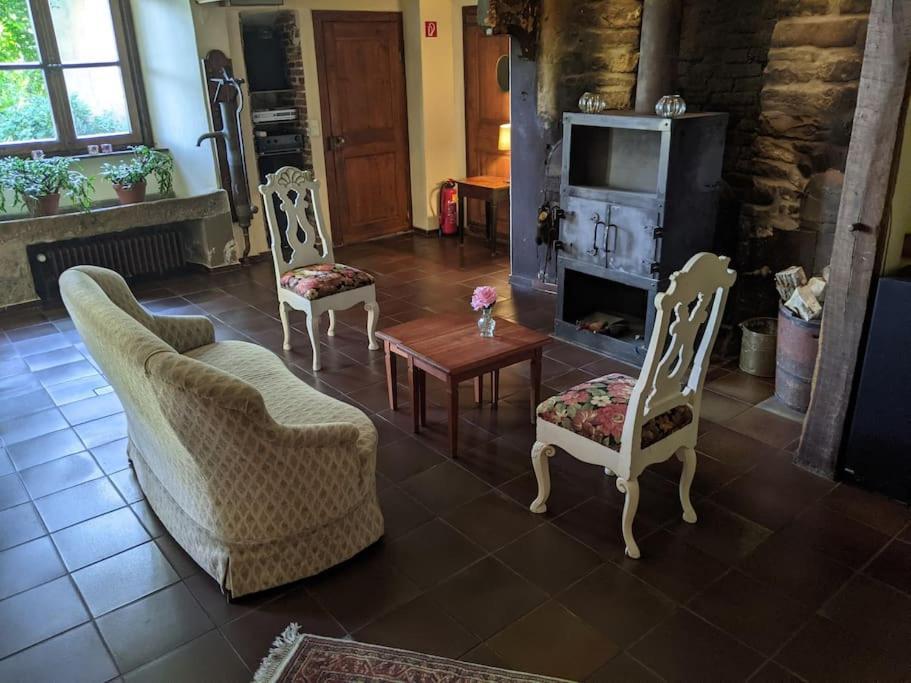 Apartment Haus Keppelborg: Zi Elisabeth Mit Burgmauerblick *