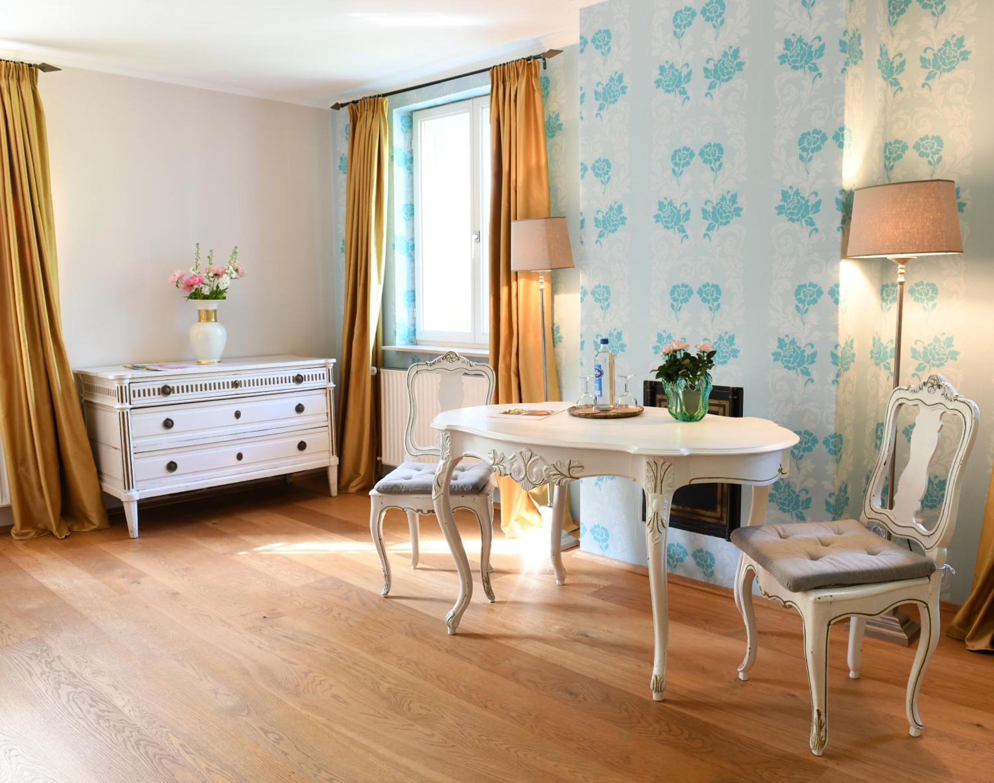 Haus Keppelborg: Zi Elisabeth Mit Burgmauerblick Apartment Heek